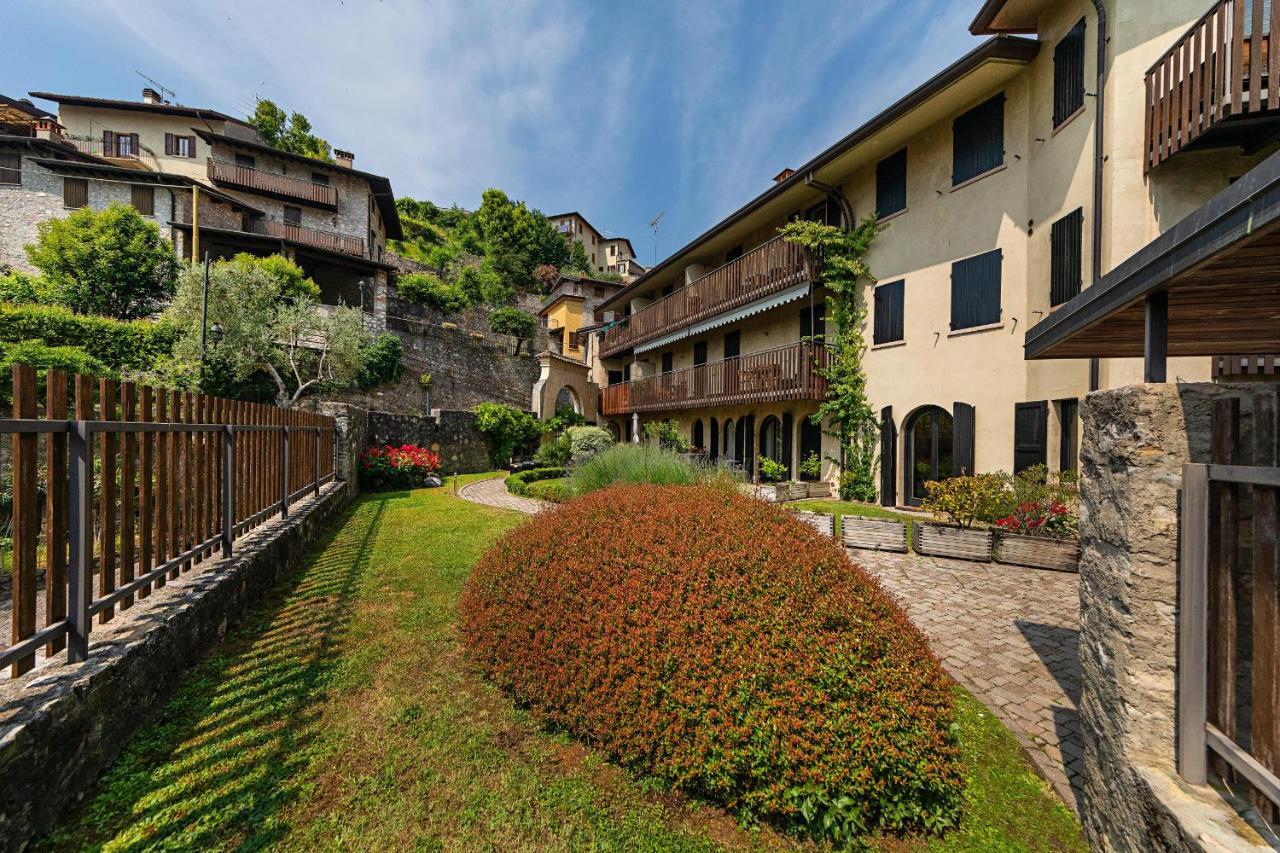 La Limonaia Apartments By Wonderful Italy Gardone Riviera Dış mekan fotoğraf